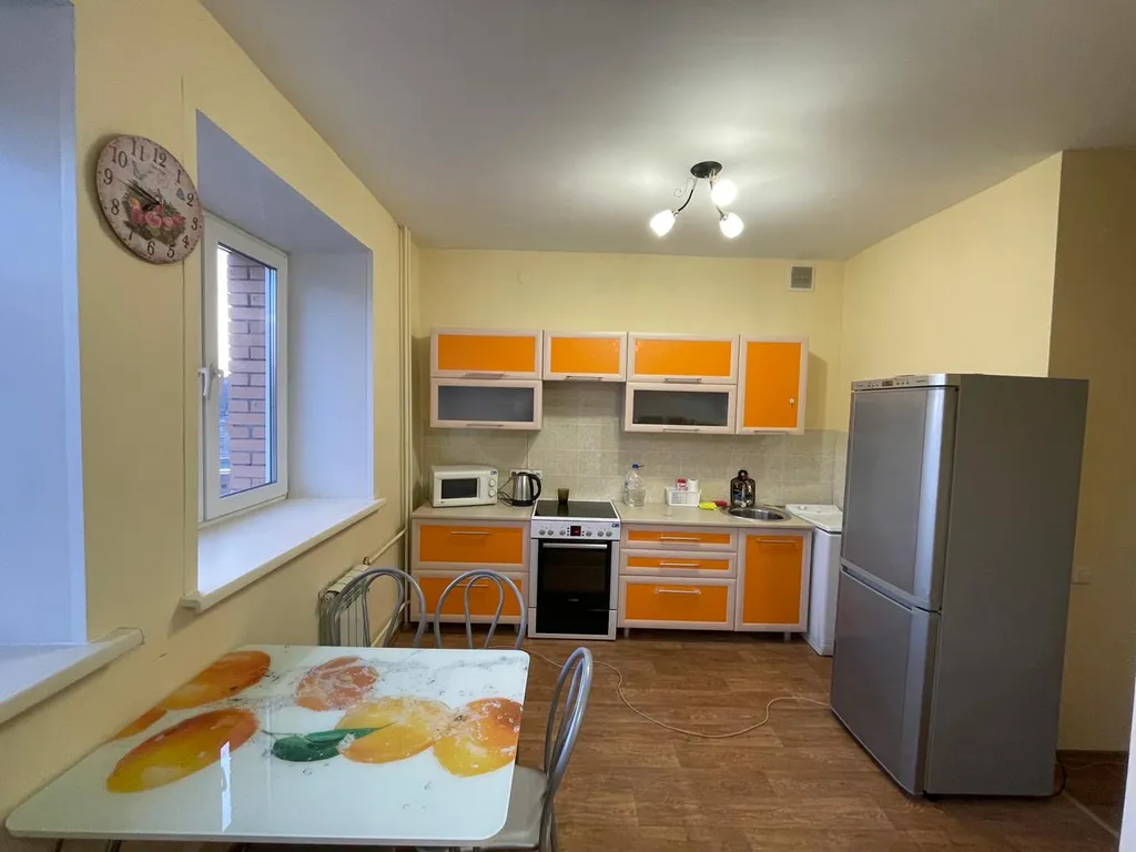 Хорошая большая квартира в Октябрьском р-не рядом СФУ