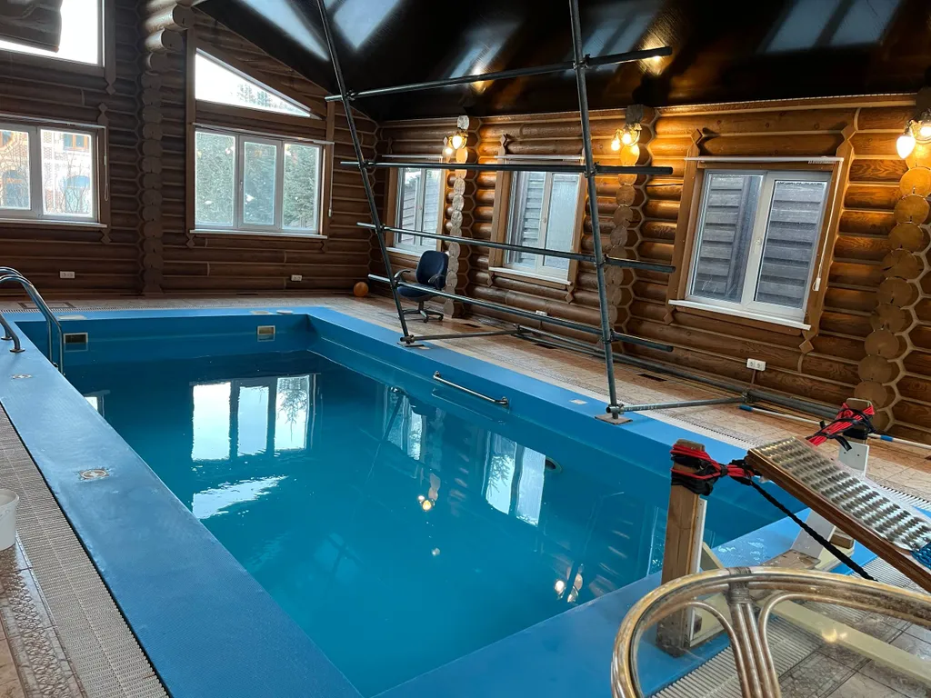 Аренда Коттеджа с баней, бассейном, джакузи, стадионом и зоной барбекю