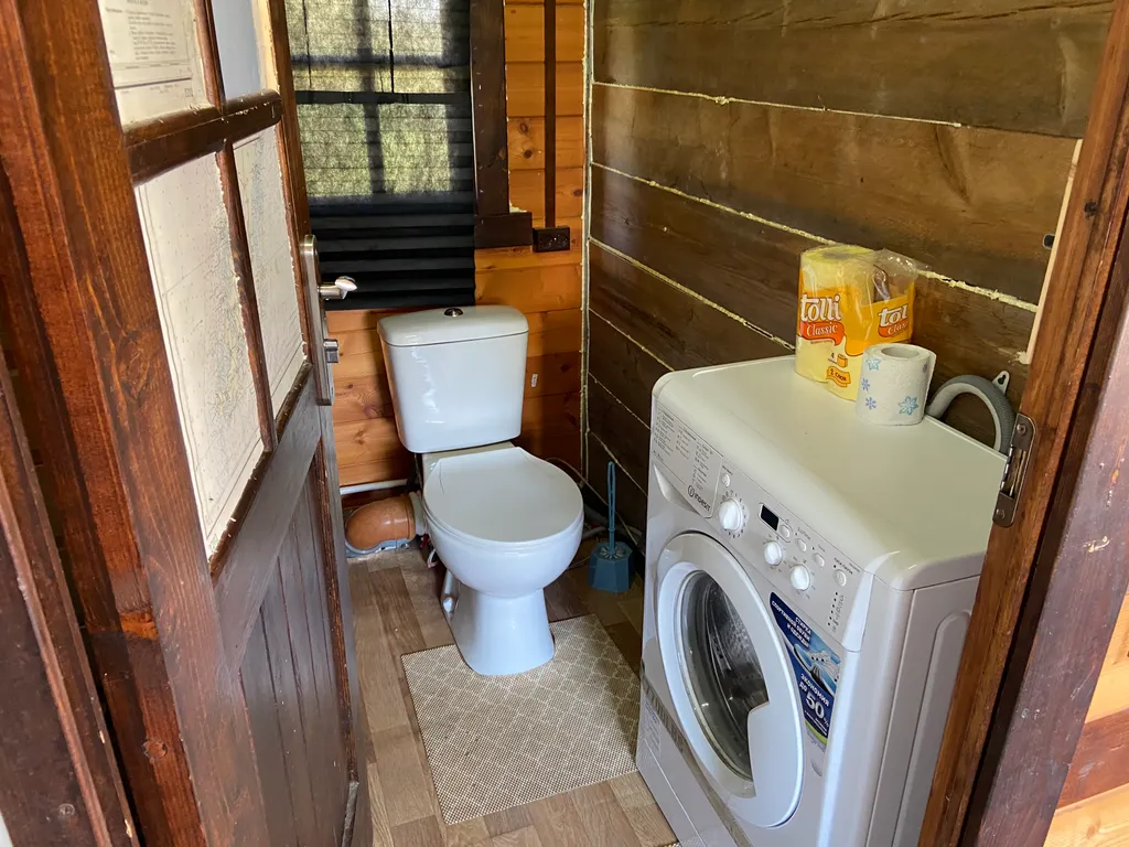 Дом на участке 3 сотки, огорожен, все удобства