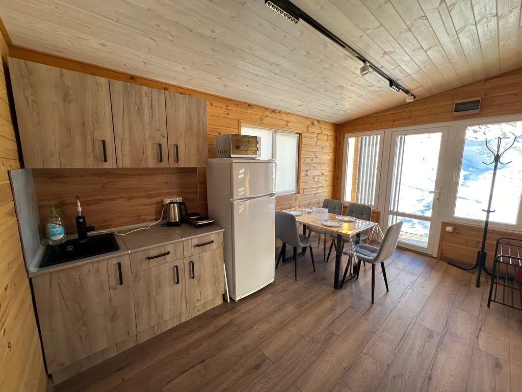 Уютный домик в горах