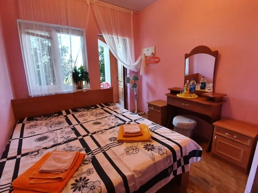 Квартира Комната — аренда посуточно в Штормовое