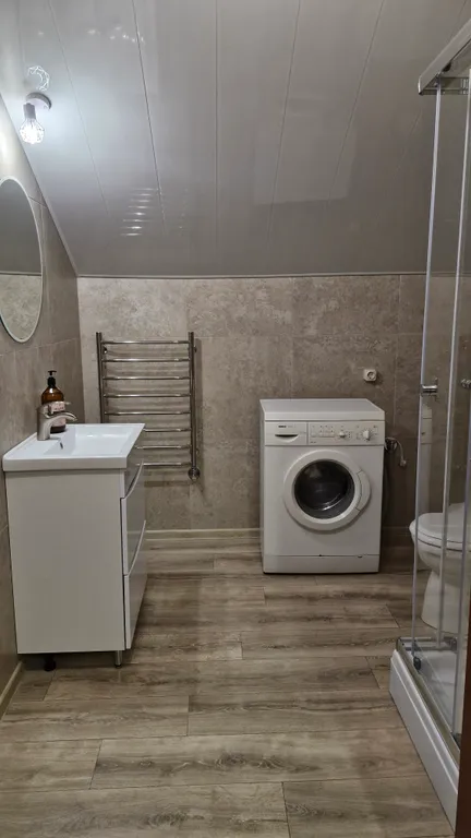 Дом с баней и парковкой