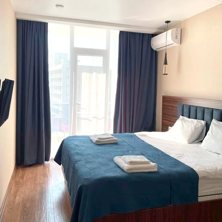 Студия с видом на море