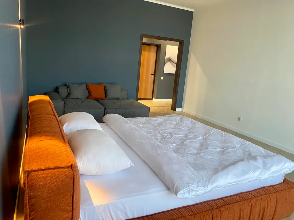 Уникальная квартира с панорамным видом и проектором