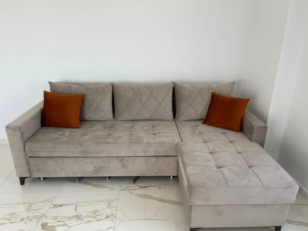 Чудесная новая квартира с видом на горы и море