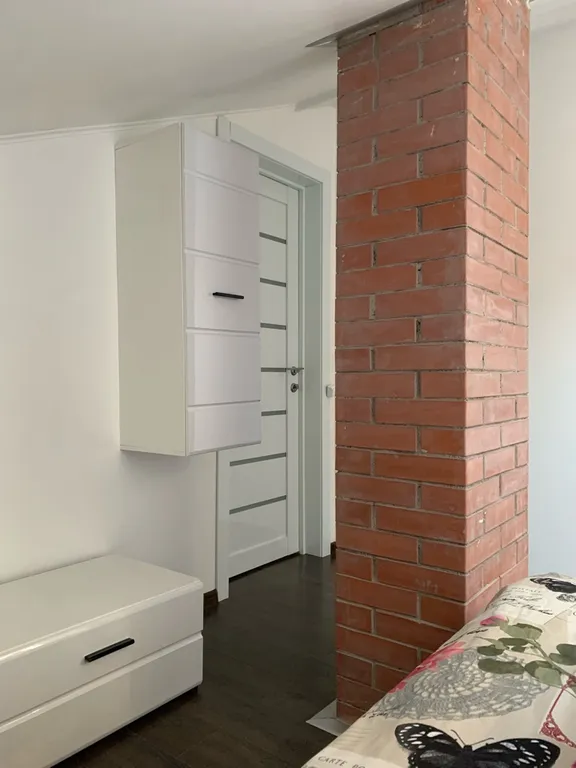 Коттедж Гостевой дом с сауной и бассейном — Светлый