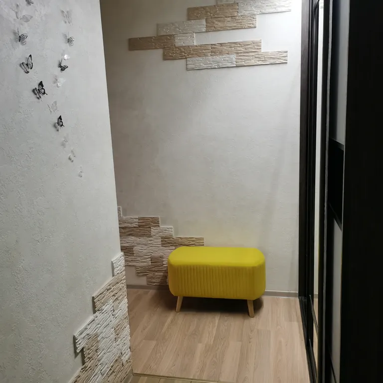 Центр города, уютная квартира в новом доме, лифт, парковочное место.