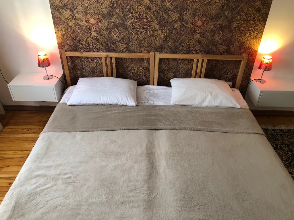 Вот она, двушка - сладкая подушка