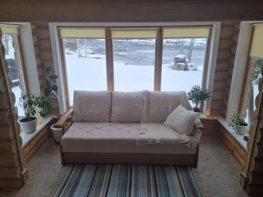 Комфортный, уютный дом у реки для семейного отдыха