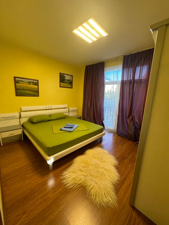 Дом с бассейном