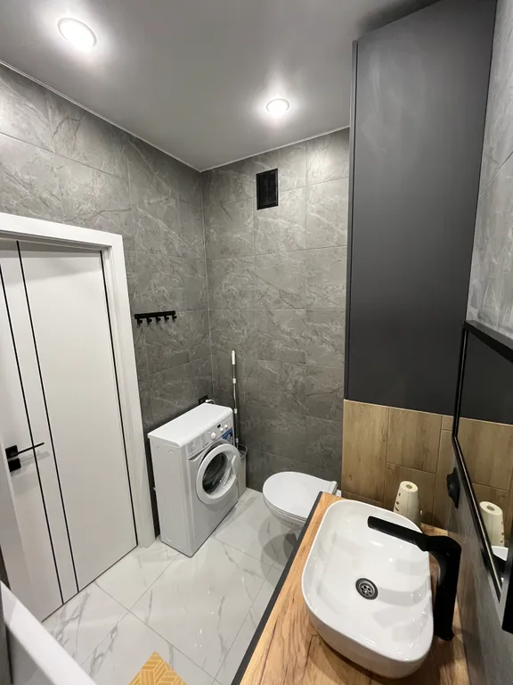 Новая современная квартира с видом на Волгу