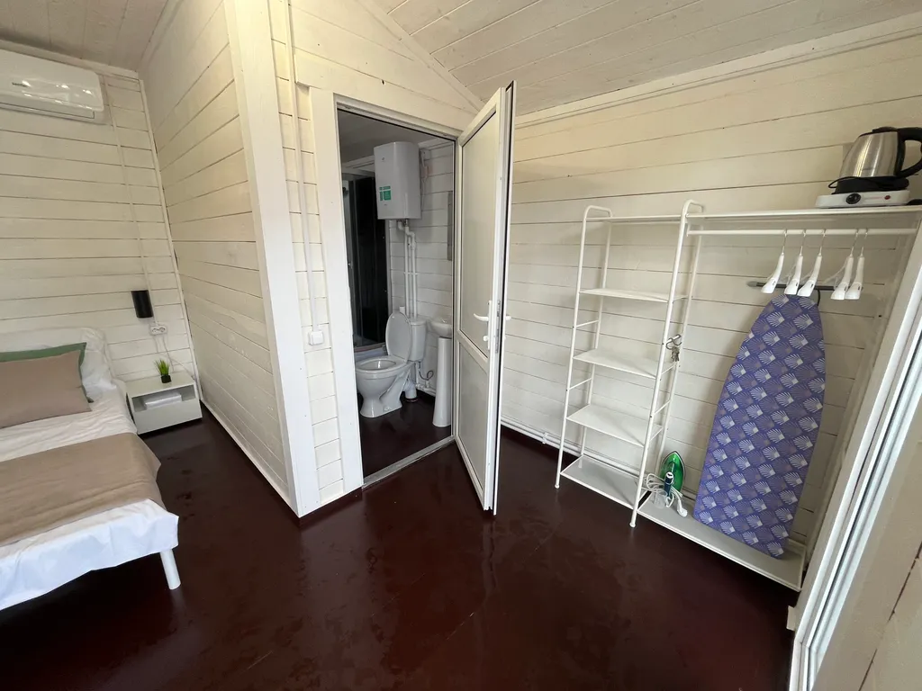 Коттедж Уютный домик в Кучугурах — Кучугуры