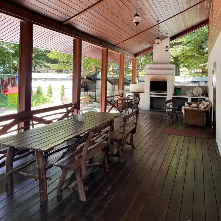 6-комнатный Дом