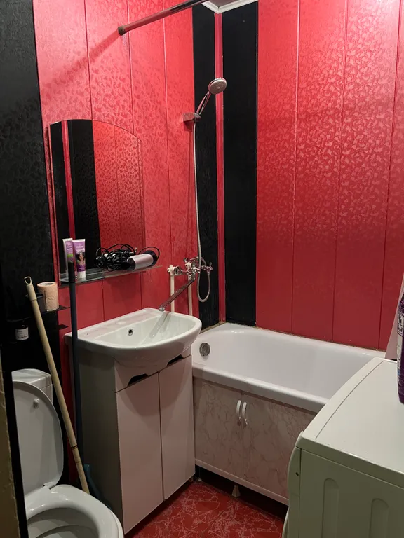 Уютная Ваша квартира  с солнечной стороной.