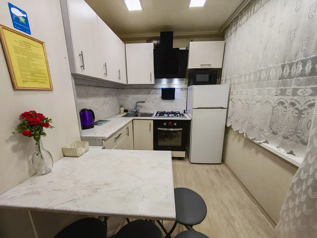 Трёхкомнатная квартира у Семёновского озера