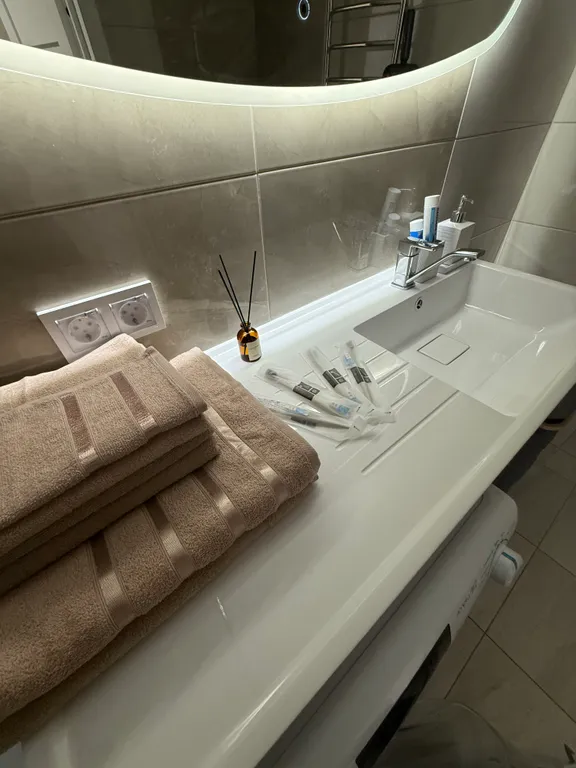 Уютная 3-комнатная квартира в хорошем районе города с видом на Волгу