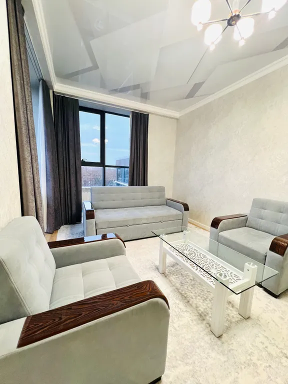 Новая Чистая Уютная С панорамными окнами В развитой локации