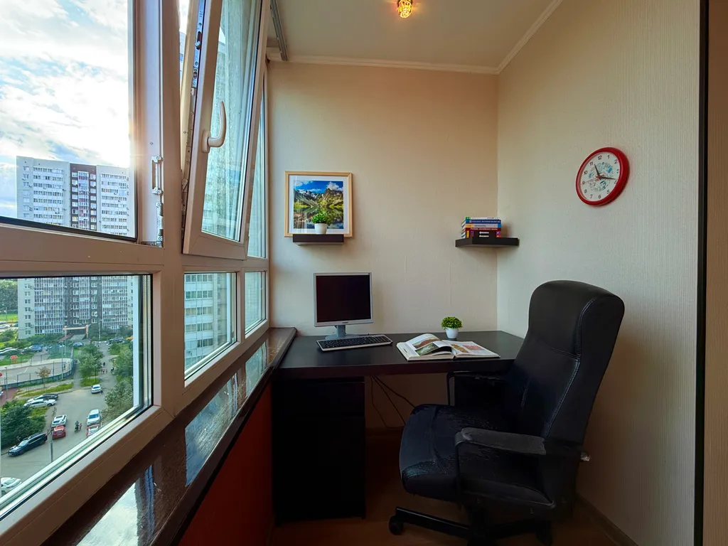 Дизайнерская евро-2-комнатная квартира с рабочей зоной