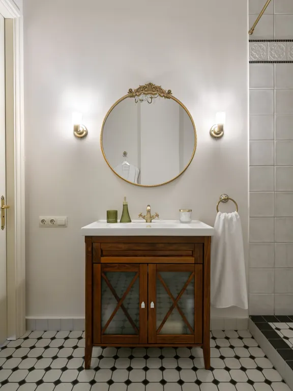 Апартаменты с видом на Невский