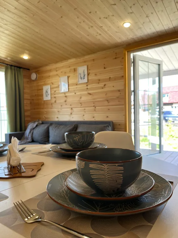 Уютный дом в лесу