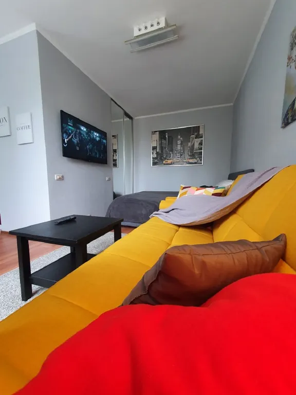 Светлая студия в центре