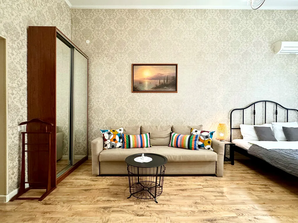 Квартира Просторная квартира возле Эрмитажа - 3 спальни, 2 санузла, парковка — Санкт-Петербург