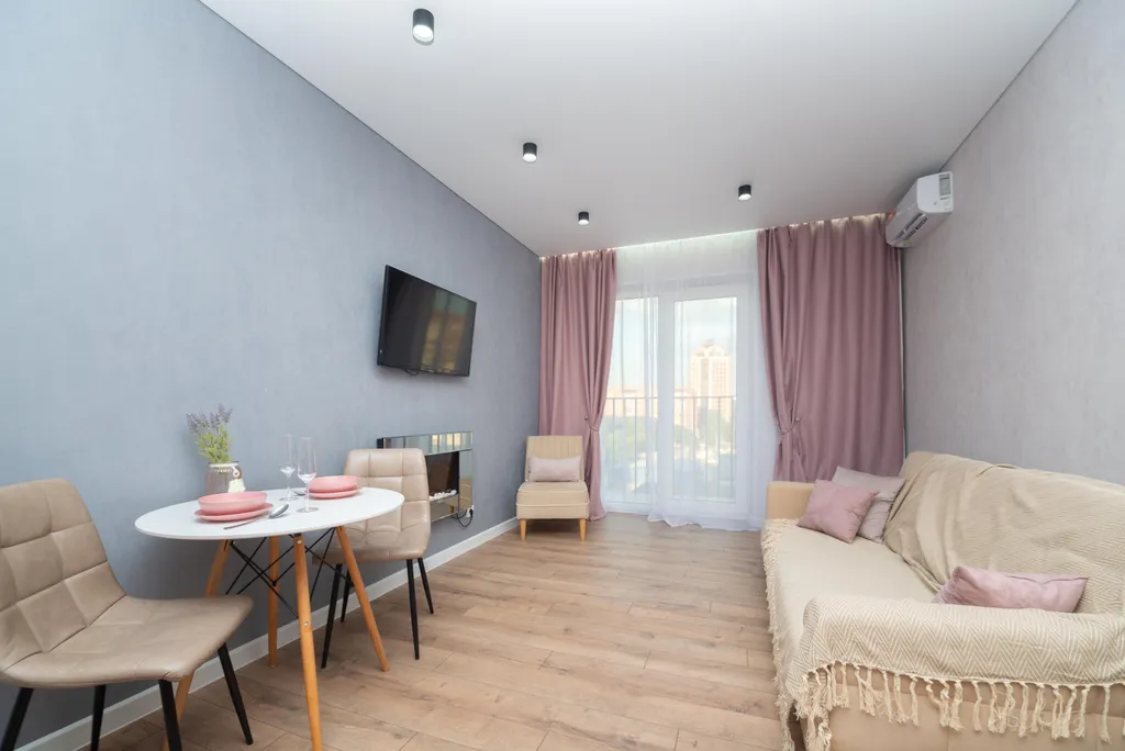 Квартира Апартаменты в Тюмени, глазцентр в шаговой доступности — аренда посуточно в Тюмень