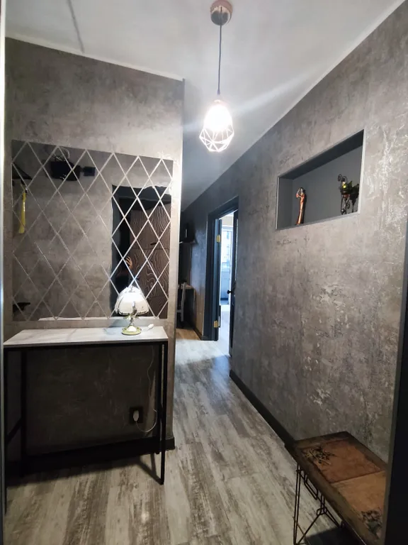 Однокомнатная квартира на полуострове Эгершельд рядом с Владивостокским Портом