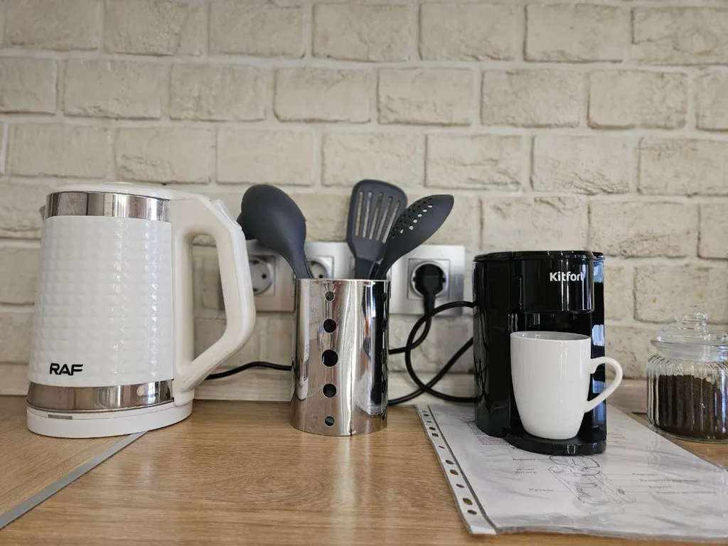 Стильная студия с панорамным окном на Борисовке White Lodging