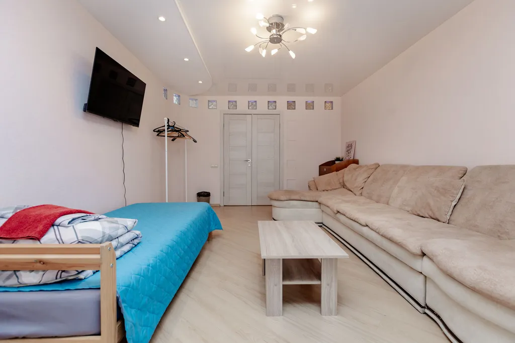 Жилая комната в 3-комнатной квартире 103