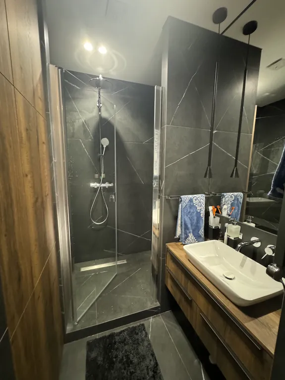 Великолепное расположение, дизайнерский ремонт, премиум принадлежности