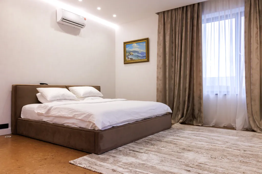 Шикарный коттедж в Подмосковье с круглогодичным бассейном на улице