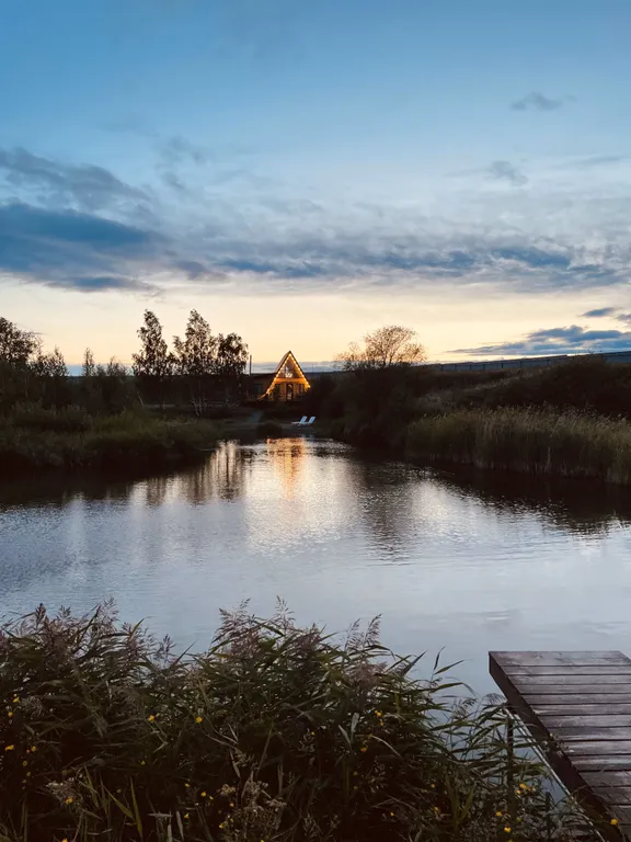 Silent Dacha на берегу озера с баней