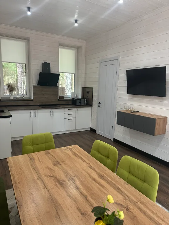 Уютный дом с баней в лесу