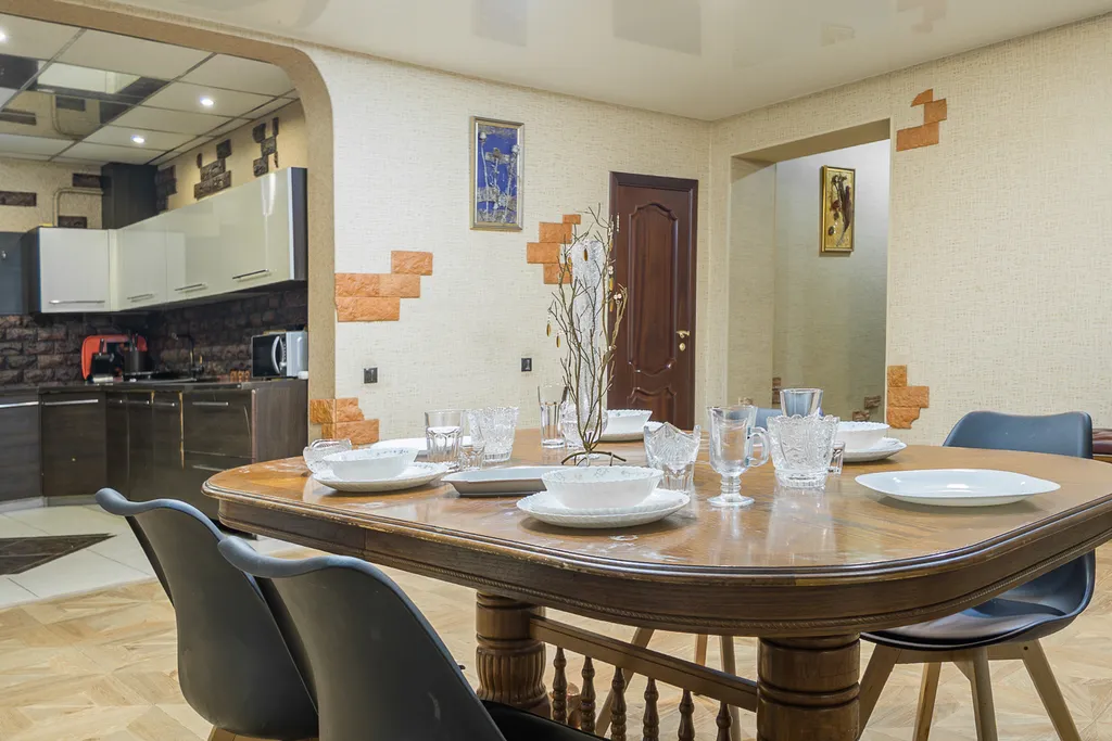 Дом со включённой стоимостью бассейна, сауны, бильярда, мангала