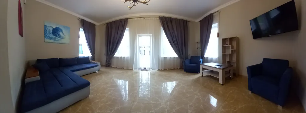 Шикарный дом рядом с парком