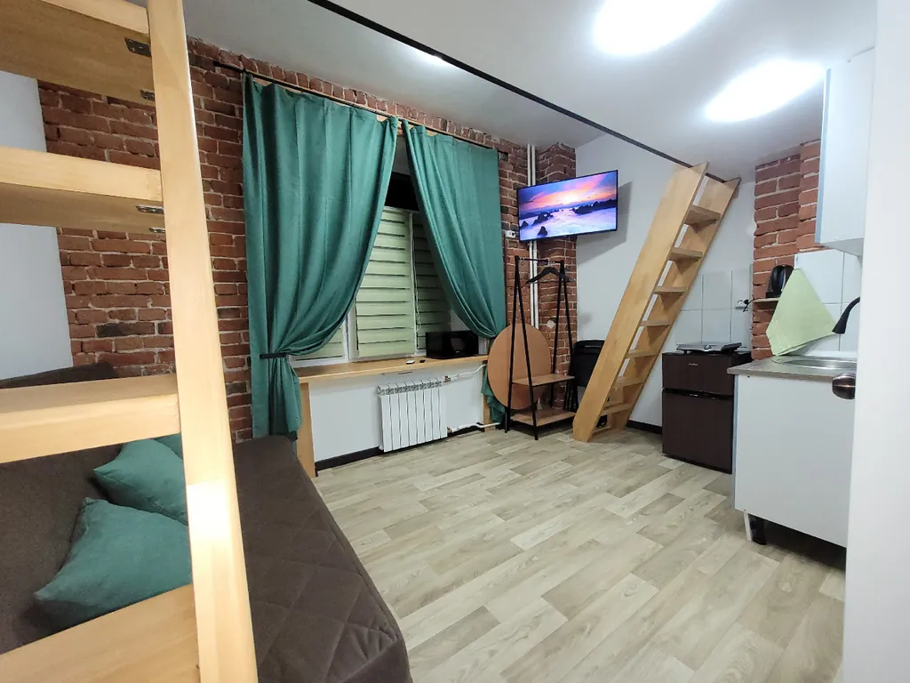 Квартира Лофт-8 зелёная, клёвая двухуровневая студия в центре — аренда посуточно в Нижний Новгород