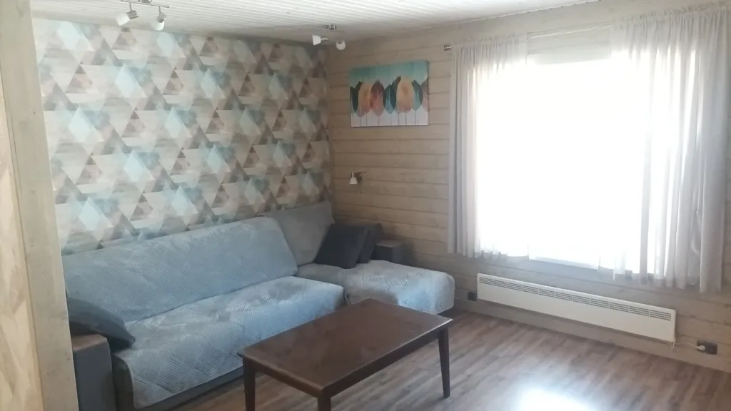 Дом с тремя спальнями с видом на озеро