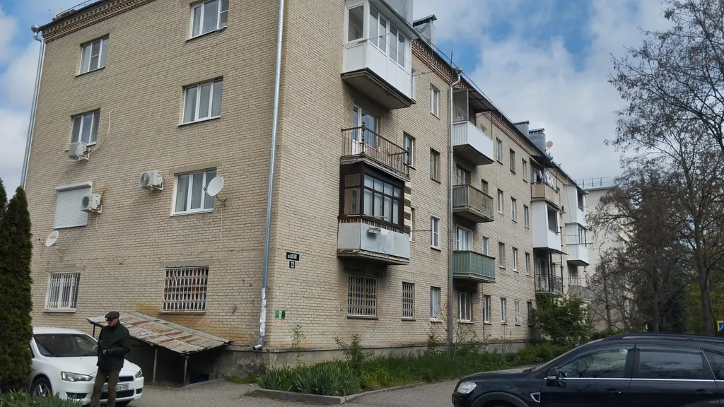 Уютная хрущёвка в парковой зоне