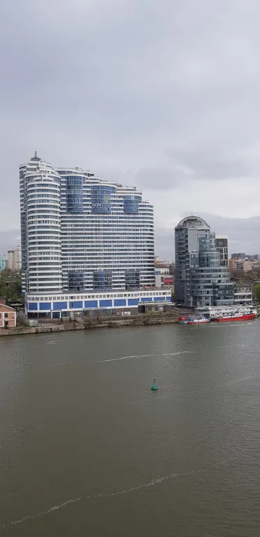 Уютный апартамент с видом на реку и на город!!! 2 кровати