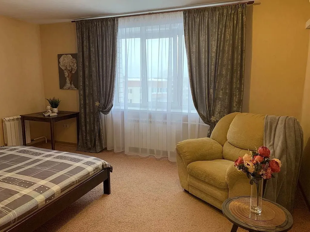 Просторная (98 м) 3-х комнатная квартира с видом на Успенский собор!