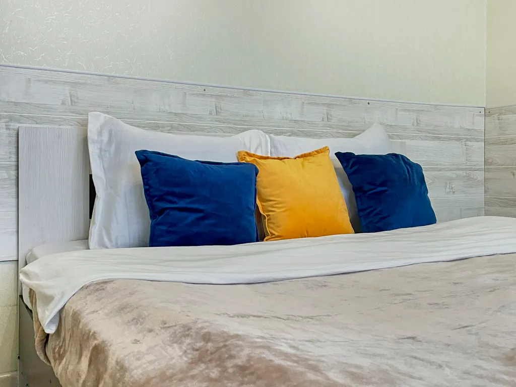 Шикарная 2-комнатная квартира с раздельными комнатами и балконом