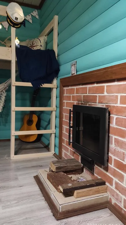 Дом рыбака с баней в самом живописном месте города, у реки и озера