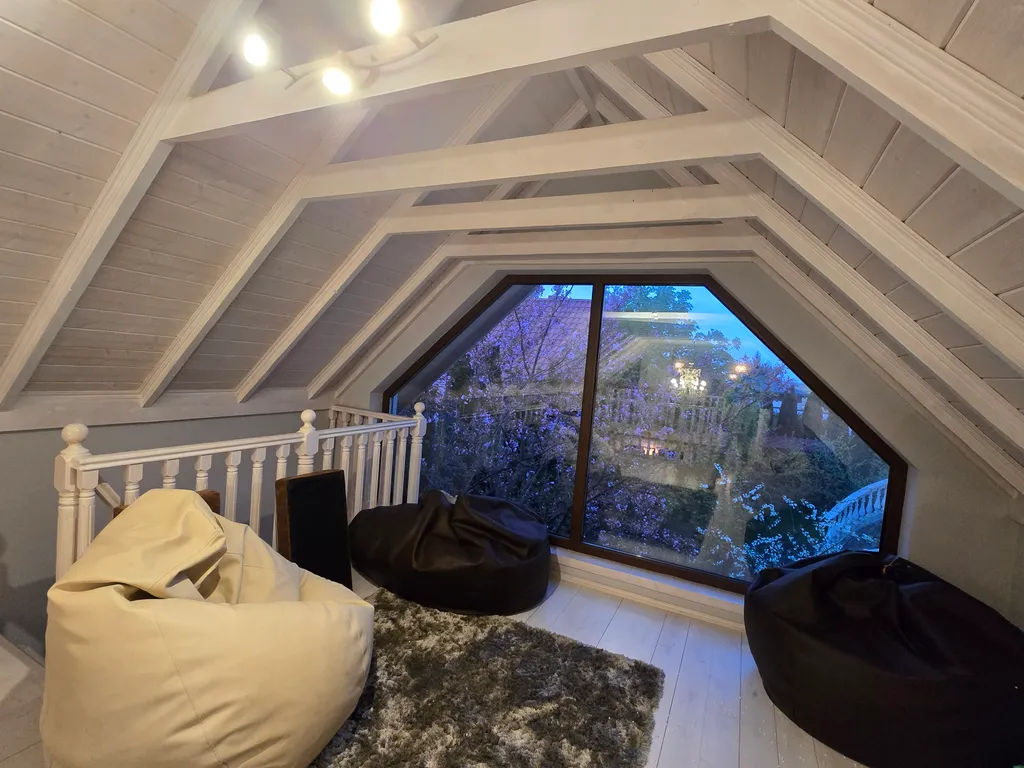 Тихий уют с бассейном для отдыха семьёй