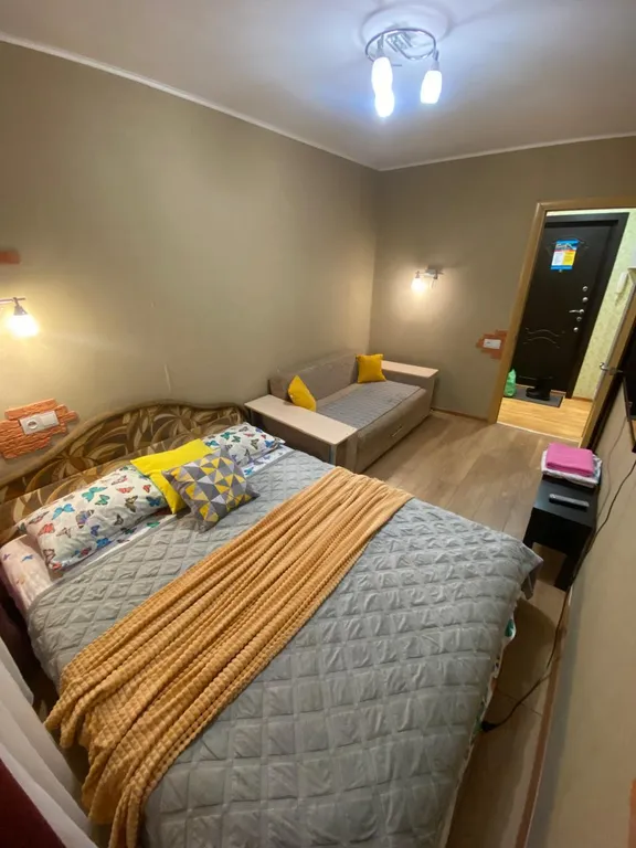 2-комнатная квартира с видом на город и балконом