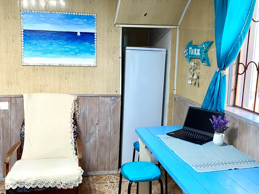 Домик у моря