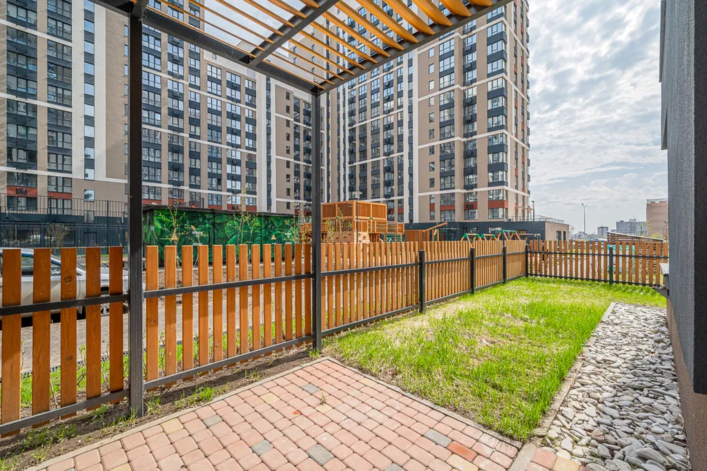 Уютная 2-комнатная квартира в ЖК Изумрудный Бор с собственной террасой