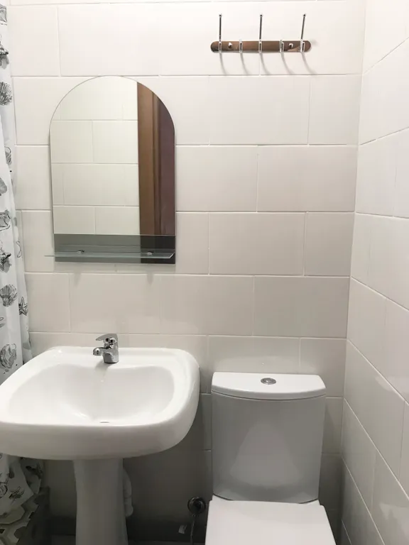 Компактная студия у библиотеки