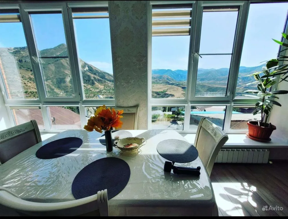 Квартира с видом на горы