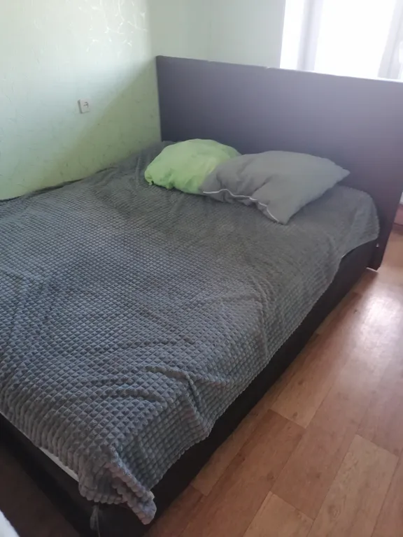 2-комнатная квартира с 3мя 2х спальными и диваном